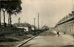 80* ST OUEN  Rue Jean Jaures   (CPSM 9x14cm)     RL28,0356 - Saint Ouen