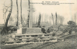 85* SOULLANS   Monument « louis De Larochejaque»     RL31,1145 - Soullans