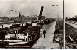 PENICHE   TERNEUZEN - Hausboote