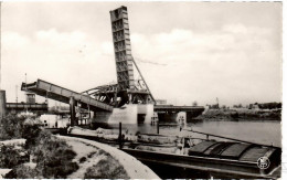 PENICHE  TERMONDE  PONT DE L ' ESCAUT - Hausboote