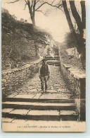 10668 - LE FAOUET - ESCALIER ET ROCHER DE SAINTE BARBE - Le Faouet