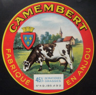 Etiquette Camembert - La Belle Vache - Laiterie Coopérative De Noyant 49 En Anjou - Maine&Loire   A Voir ! - Kaas