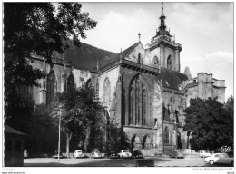 68  CPM COLMAR  LA CATHEDRALE ST MARTIN     TB ETAT - Colmar