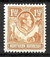 NORTHERN RHODESIA....KING GEORGE  VI...(1936-52.).....1 & HALFd......SG30......YELLOW.. .....MH.... - Rhodésie Du Nord (...-1963)