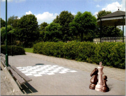 30-6-2024 (116) Netherlands - Almkerk Giant Board / Jeux D'Echec Géant / Riesenschachspiele - Schach