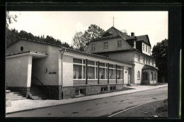 AK Wurzbach /Thür., Strassenpartie Mit Dem FDGB-Erholungsheim Rudi Arnstadt, Gaststätte  - Wurzbach