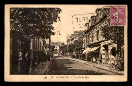 14 - CABOURG - RUE DE LA MER - Cabourg