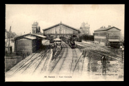 62 - CALAIS - INTERIEUR DE LA GARE CENTRALE DE CHEMIN DE FER - TRAIN - Calais