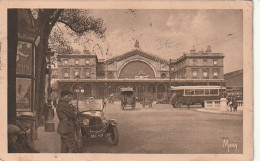 ***   PARIS ****  PARIS La Gare De L'Est Petits Plis - Autres Monuments, édifices