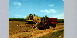 Tracteur Et Moissonneuse Batteuse - Cliché Alain Delnom - Tracteurs