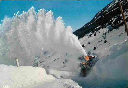 Automobiles - Pyrénées - Chasse Neige - CPM - Voir Scans Recto-Verso - Voitures De Tourisme