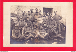 Milit-727Ph72  Carte Photo, Un Groupe De Militaires, Col 54, Cpa BE - Autres & Non Classés