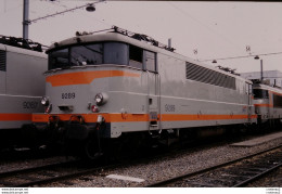 Photo Diapo Diapositive Slide TRAIN Wagon Locomotive Electrique SNCF BB 9289 à VSG Le 05/11/1997 VOIR ZOOM - Diapositive