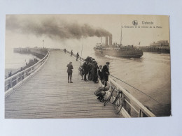 Ostende. L'estacade Et La Rentrée De La Malle - Oostende