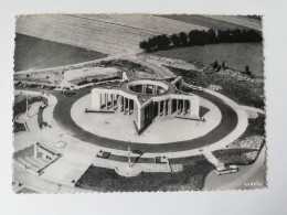 Memorial De La Bataille Du Saillant. Bastogne 1952 - Bastogne