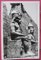 Egypte - Luxor - The Main Entrance Showing The Two Scated Statues Of Ramses II - 1964 - Luxor