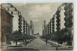 31179 - VILLEURBANNE - CPSM - AVENUE HENRI BARBUSSE - Villeurbanne