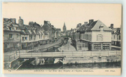 17042 - AMIENS - LA RUE DES MAJOTS ET L EGLISE SAINT LEU - Amiens