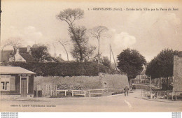 59 GRAVELINES ENTREE DE LA VILLE PAR LA PORTE DU PORT - Gravelines