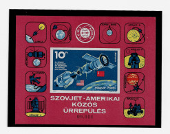 HUNGARY 1975 American-Soviet Space Project Apollo-Soyuz - IMPERF. MINISHEET MNH (NP#141-P53) - Nuevos