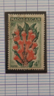 D126- TIMBRE OBLITÉRÉ MADAGASCAR, POSTE FRANÇAISE N °333 - ANNÉE 1957 -" PRODUIT AGRICOLE RÉGIONAL : GIROFLE ". - Used Stamps