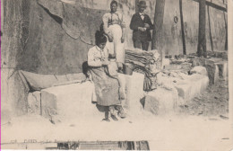 PARIS-Les Berges De La Seine-Réparation De Sacs - LL 276 - Le Anse Della Senna