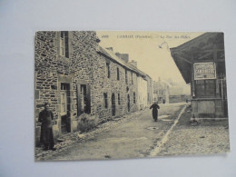 CARHAIX Finistère La Rue Des Halles Animée  CPA Carte Postale PK Post Kaart Card - Carhaix-Plouguer