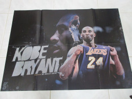 BASKET NBA POSTER 13 Kobe BRYANT LAKERS Au Dos USA TEAMS 2012 WESTBROOK HARDEN   - Otros & Sin Clasificación