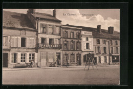 CPA Le Chesne, Wilhelmsplatz Avec Pharmacie Et Le Familistere  - Le Chesne