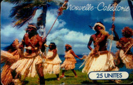 TELECARTE 25 UNITES...NOUVELLE CALEDONIE....DANSEURS - Nieuw-Caledonië