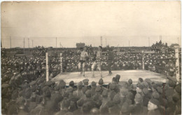 Boxkampf Mit Soldaten - Boxe