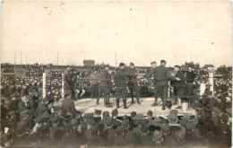 Boxkampf Mit Soldaten - Boxe