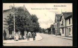 AK Schulau-Wedel, Bahnhofstrasse Mit Postamt Und Gasthof Mit Gruppe  - Wedel
