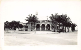 Congo Kinshasa - LEOPOLDVILLE - Place De La Poste - CARTE PHOTO - Ed. Inconnu  - Kinshasa - Léopoldville