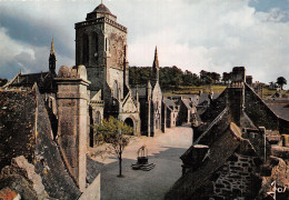 29 LOCRONAN - Locronan