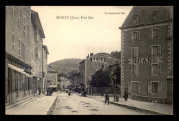 39 - MOREZ - UNE RUE - HOTEL DE L'UNIVERS - Morez