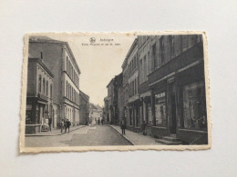 Carte Postale Ancienne (1945) Jodoigne École Moyenne Et Rue St Jean - Jodoigne