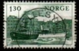 NORVEGE   -  1977 .  Y&T N° 705 Oblitéré.   Bateaux  /  Port - Used Stamps