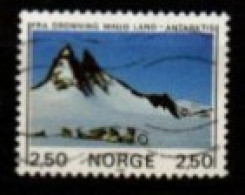 NORVEGE   -  1985.  Y&T N° 874 Oblitéré.  Attelage De  Chiens De Traineau  /  Montagne - Usati