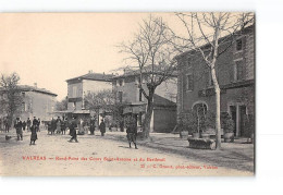 VALREAS - Rond Point Des Cours Saint Antoine Et Du Bertheuil - Très Bon état - Valreas