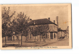 MACHAULT - Un Coin De La Place Et La Rue De Vouziers - Très Bon état - Altri & Non Classificati