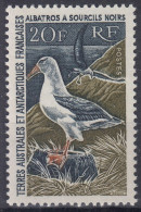 TIMBRE TAAF FAUNE ALBATROS A SOURCILS NOIRS N° 24 NEUF ** GOMME SANS CHARNIERE - Unused Stamps