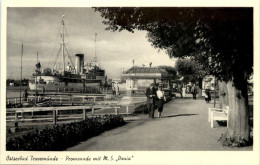 Travemünde, Promenade Mit MS Dania - Luebeck-Travemuende