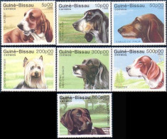 406 Guinée Bissau Chiens Dogs Basset Sabujo Terrier Pointer Braque Setter MNH ** Neuf SC (GBI-20b) - Chiens