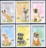 470 Guinee Puppies Dogs Chiens Chiots MNH ** Neufs (GUF-8b) - Chiens