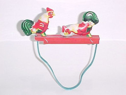 VINTAGE !  CUTE !! China 60s' Tin Toy Pecking Chickens With Bowl & Handle (MM 059) - Jugetes Antiguos