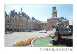 08 CHARLEVILLE MEZIERES PLACE DUCALE - Charleville