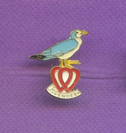 Rare Pins Oiseau Mouette Vendee Q361 - Animals