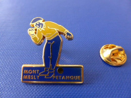 Pin's Pétanque - Joueur Mont Mesly - Créteil - Zamac (PC12) - Petanque