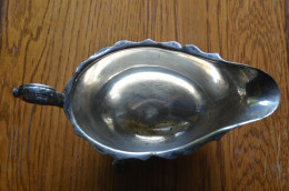 Saucière Argent Massif Poinçon Anglais 130grs ; 8x8x16.5 Cm - Zilverwerk